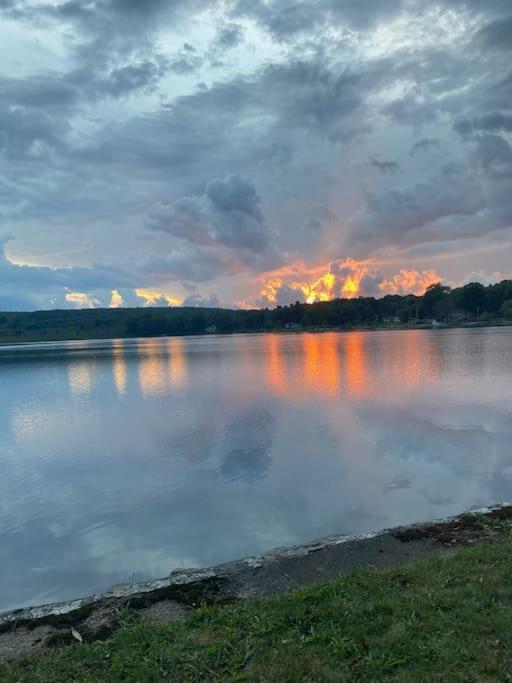 Serenity Sunset Brocton Εξωτερικό φωτογραφία